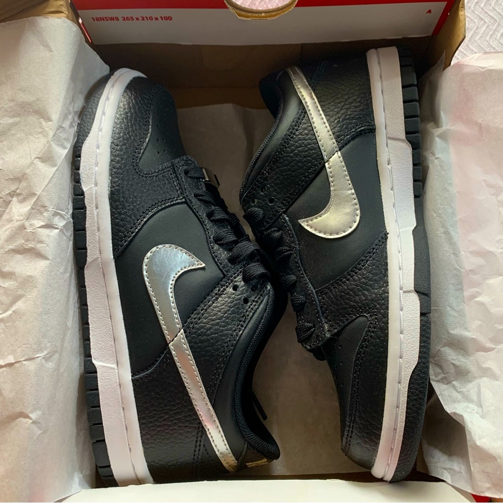 Nike Dunk Low GS Youth Size 4.5